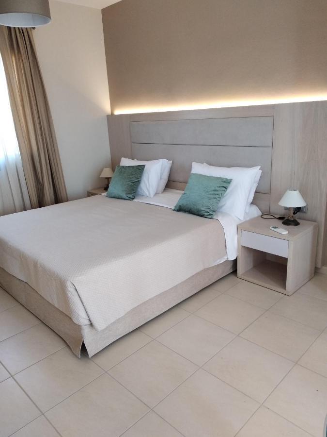 Rita Mare Seafront Villas Heated Pools Gennadi Eksteriør billede