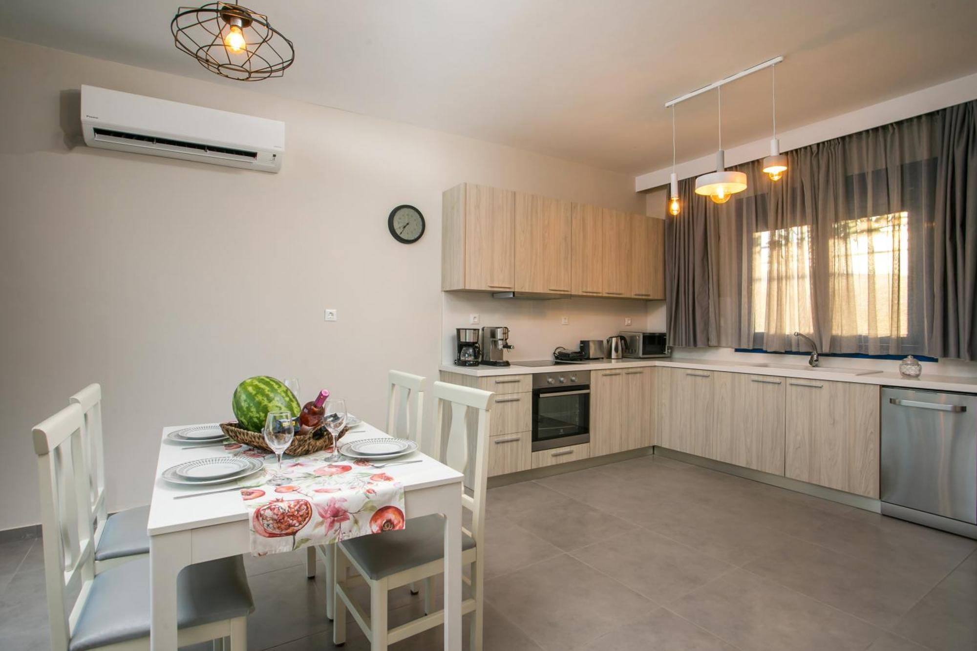 Rita Mare Seafront Villas Heated Pools Gennadi Eksteriør billede
