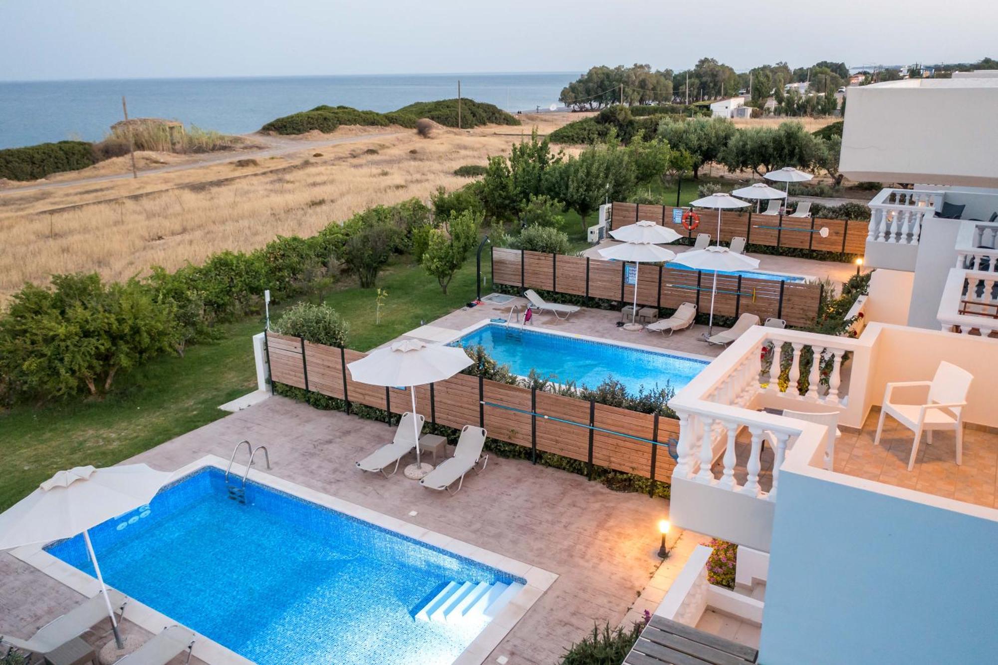Rita Mare Seafront Villas Heated Pools Gennadi Eksteriør billede